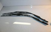 Windshield/front glass wiper blade