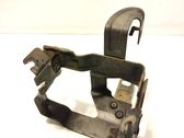 Power steering pump mounting bracket