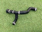 Tuyau de liquide de refroidissement moteur