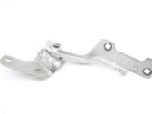 Engine bonnet/hood hinges