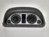 Velocímetro (tablero de instrumentos)