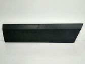 Moldura embellecedora