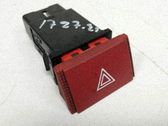 Przycisk świateł awaryjnych