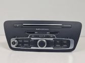 Radio / CD-Player / DVD-Player / Navigation