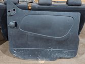 Moldura del tarjetero de la puerta trasera