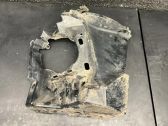 Bumper support mounting bracket corner