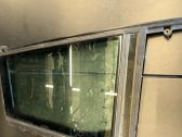 Ventanilla de ventilación de la puerta delantera cuatro puertas