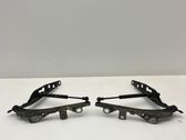 Engine bonnet/hood hinges