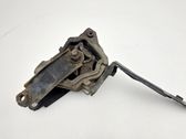 Engine mount bracket