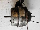 Engine mount bracket