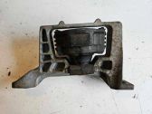Engine mount bracket