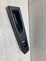 Moldura del asa de la puerta traser