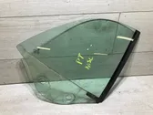 Trīsstūrveida stikls korpusa priekšpusē