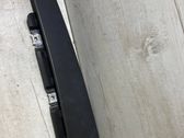 Verkleidung Türfenster Türscheibe vorne