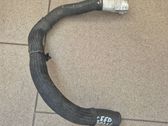 Tuyau de liquide de refroidissement moteur