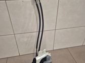 Serrure de porte avant
