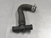 Tuyau de liquide de refroidissement moteur