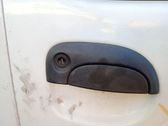 Manecilla externa puerta delantera