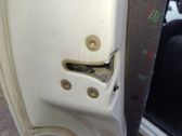 Cerradura de puerta trasera