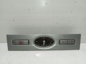 Botón interruptor de luz de peligro