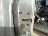 Cerradura de puerta delantera