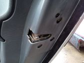 Cerradura de puerta trasera