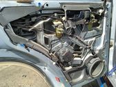 Rear window lifting mechanism without motor
