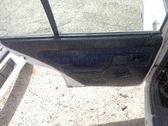 Moldura del tarjetero de la puerta trasera