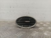 Rejilla de ventilación central del panel