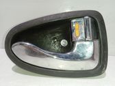 Manecilla interna puerta trasera