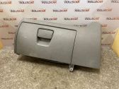 Glove box
