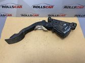 Accelerator throttle pedal