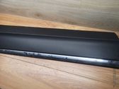 Moulure de porte avant