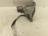 Engine mounting bracket