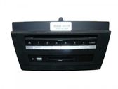 Radio / CD-Player / DVD-Player / Navigation