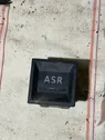 Interruttore di controllo della trazione (ASR)