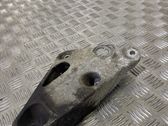 Engine mounting bracket