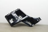 Bumper support mounting bracket corner