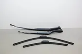 Windshield/front glass wiper blade