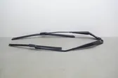 Windshield/front glass wiper blade