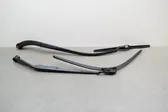 Windshield/front glass wiper blade