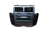 Radio/CD/DVD/GPS-pääyksikkö