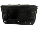 Radio / CD-Player / DVD-Player / Navigation