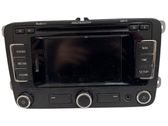 Radio / CD-Player / DVD-Player / Navigation