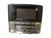 Радио/ проигрыватель CD/DVD / навигация