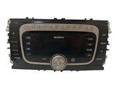 Radio / CD-Player / DVD-Player / Navigation