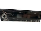 Radio / CD-Player / DVD-Player / Navigation
