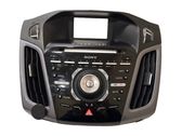 Head unit multimedia control