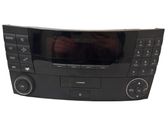 Radio / CD-Player / DVD-Player / Navigation