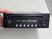 Radio / CD-Player / DVD-Player / Navigation